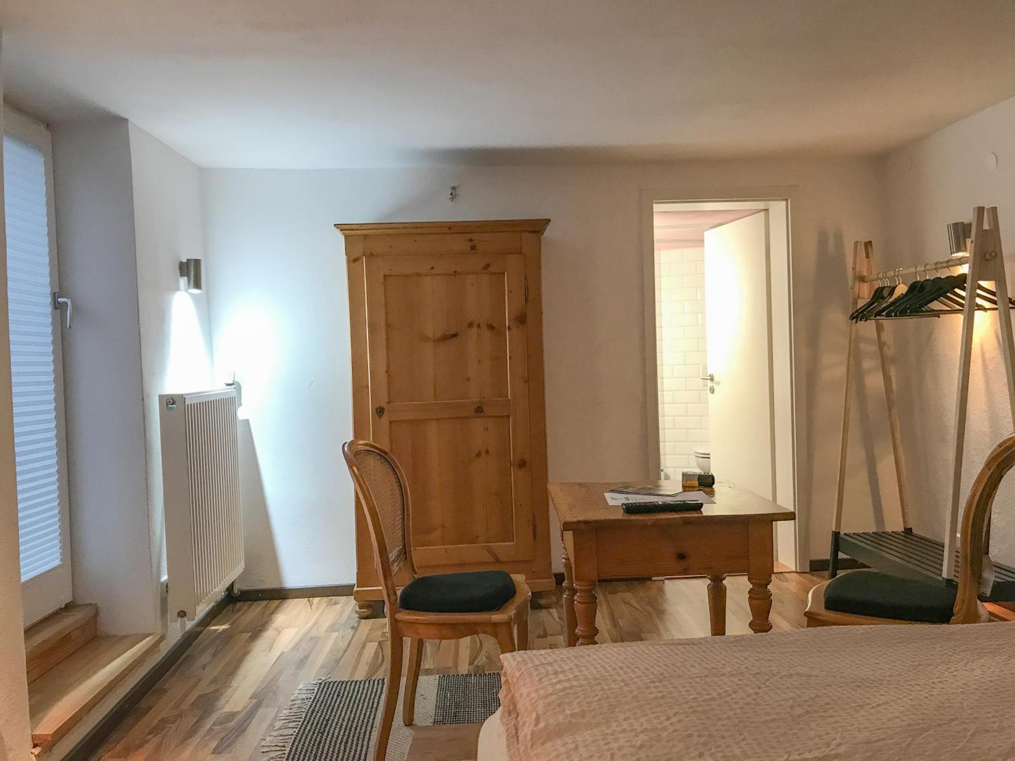 Fuxbau Apartment นอยชตัดท์ อัน แดร์ ไวน์ชตราเซอ ภายนอก รูปภาพ
