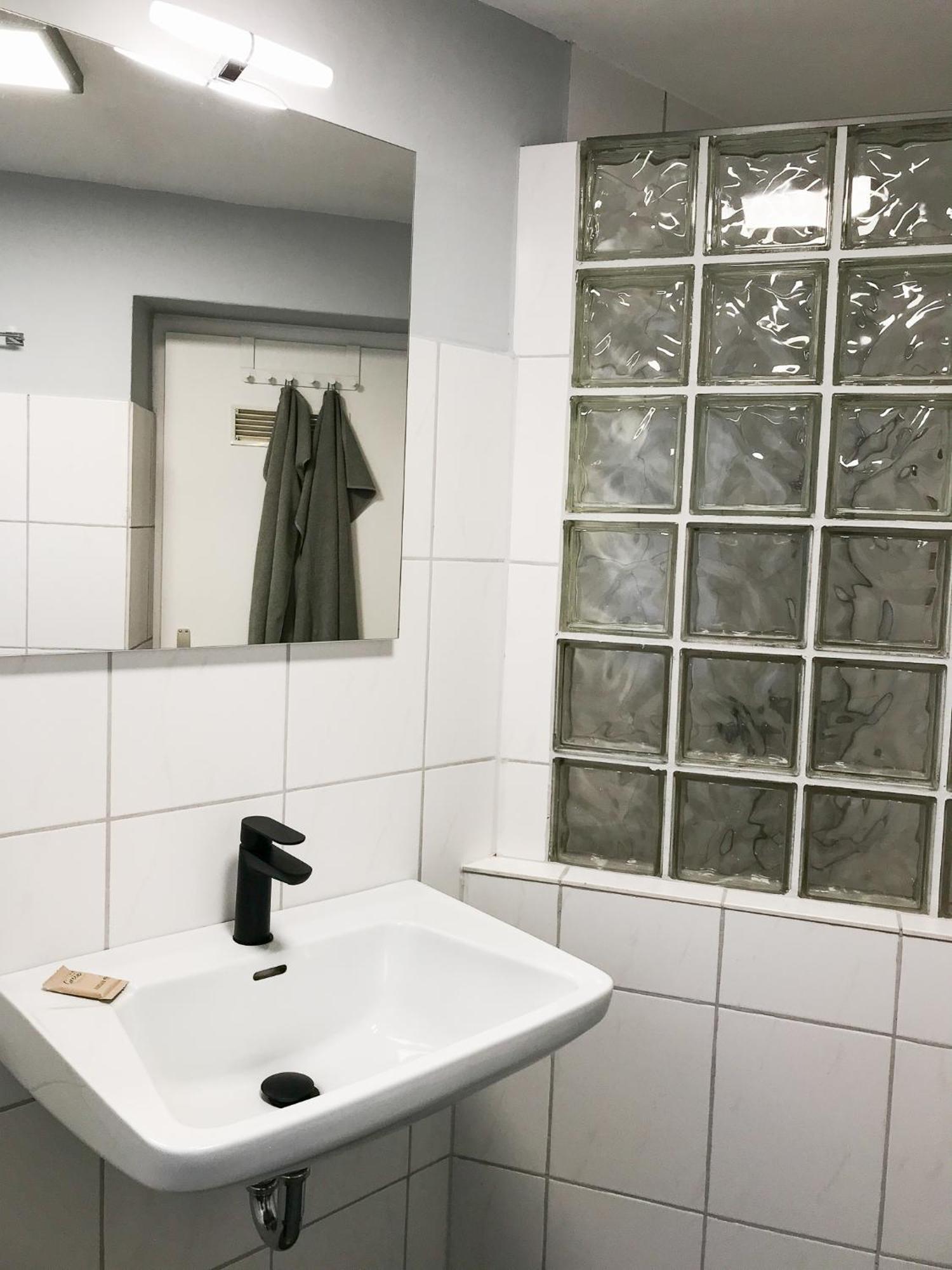 Fuxbau Apartment นอยชตัดท์ อัน แดร์ ไวน์ชตราเซอ ภายนอก รูปภาพ