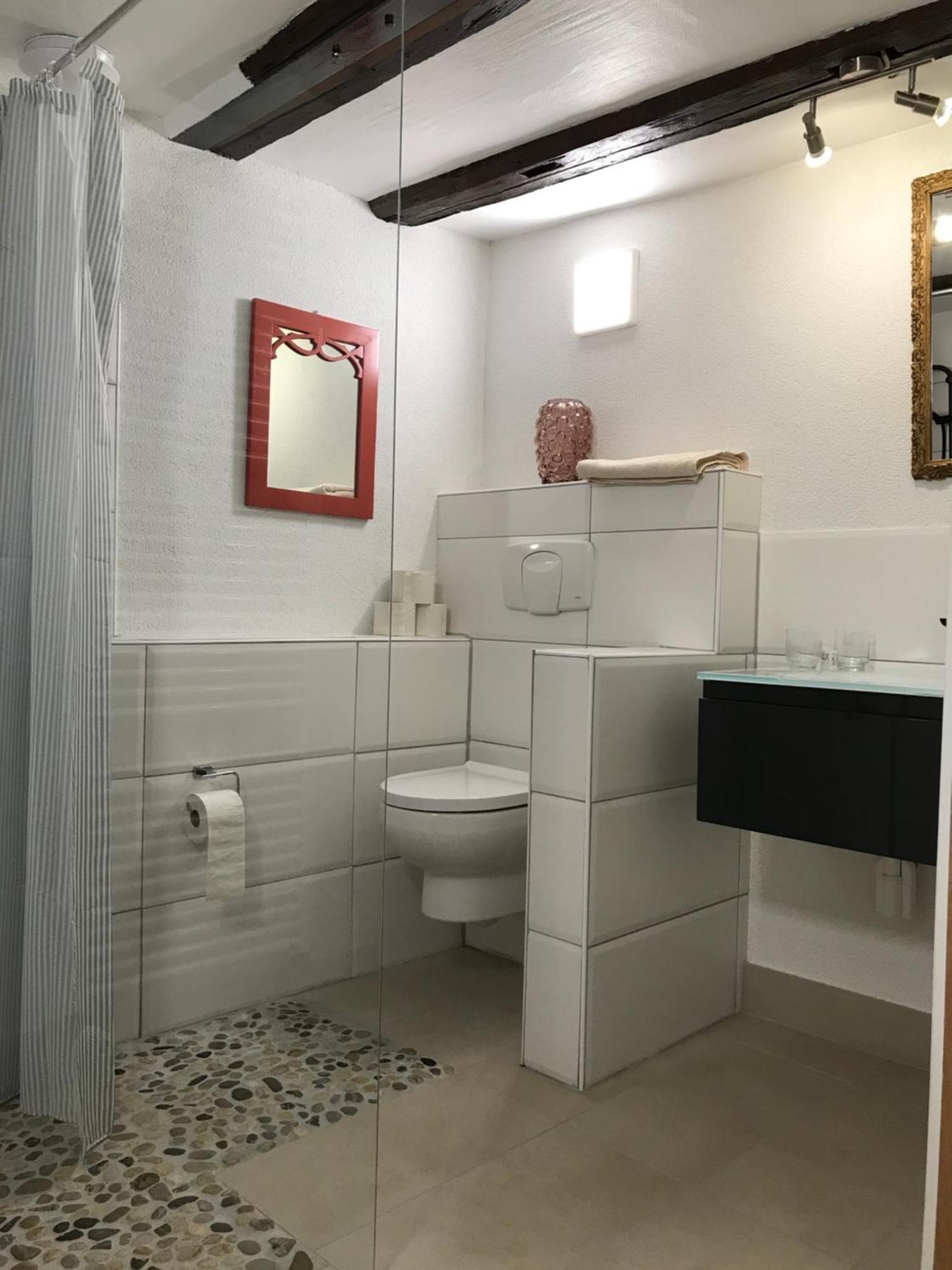 Fuxbau Apartment นอยชตัดท์ อัน แดร์ ไวน์ชตราเซอ ภายนอก รูปภาพ